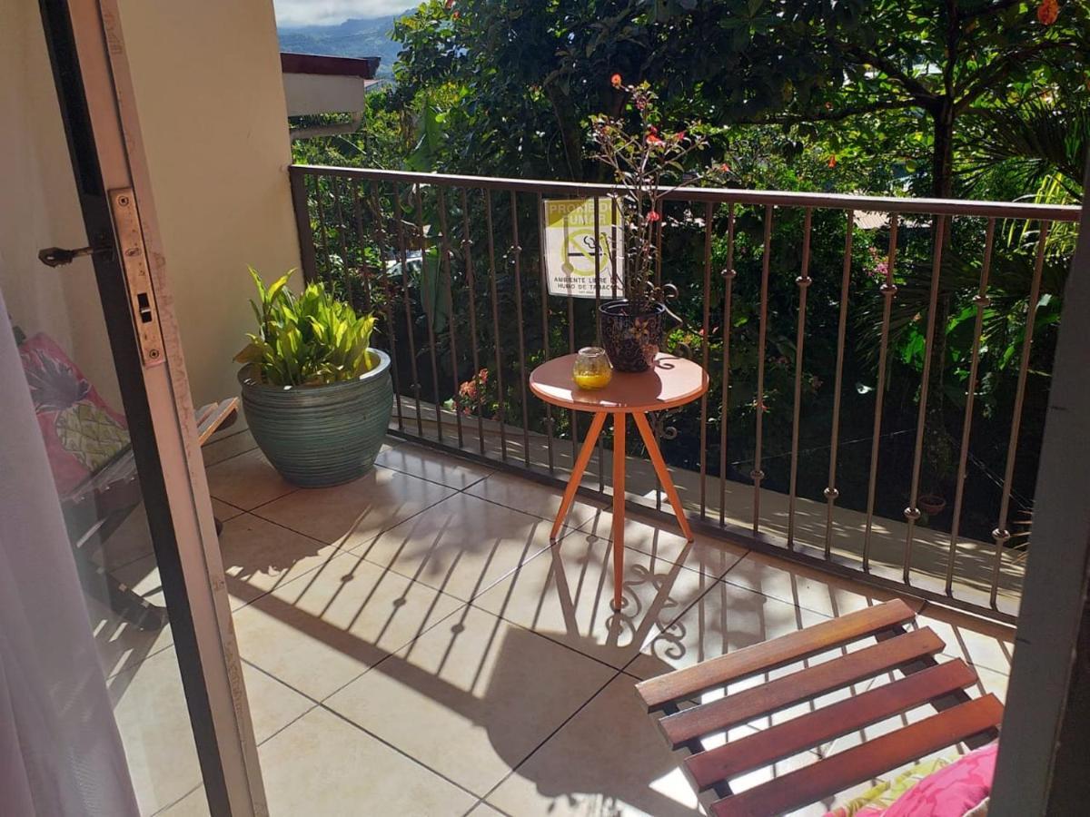 Casa De Lis Hotel & Tourist Info Centre Turrialba Dış mekan fotoğraf